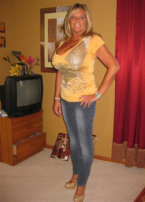 gilf porno|GILF